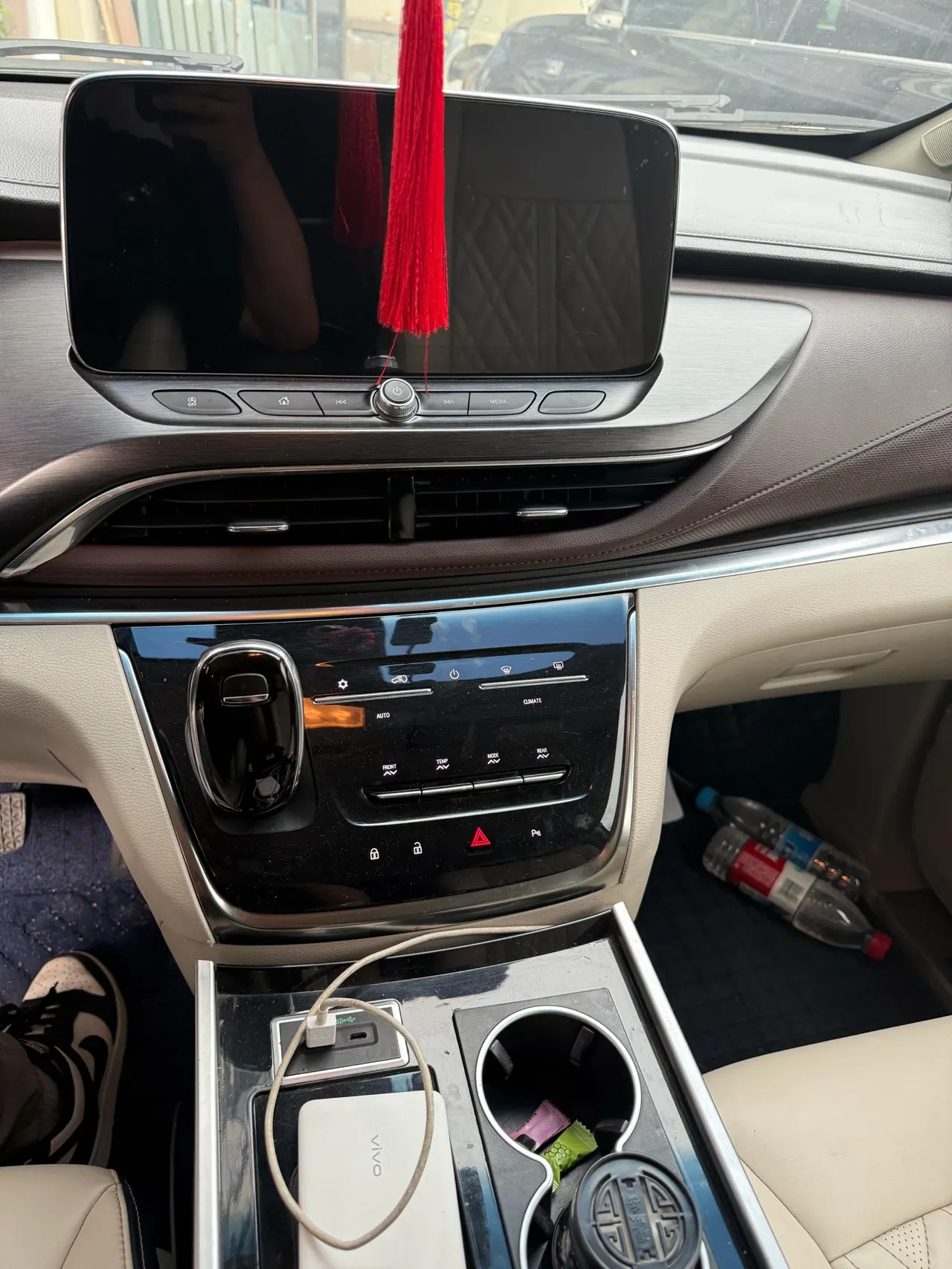 Buick 2021 GL8 Land Business Class 2.0T 652T Luxury Automatic Gear 11