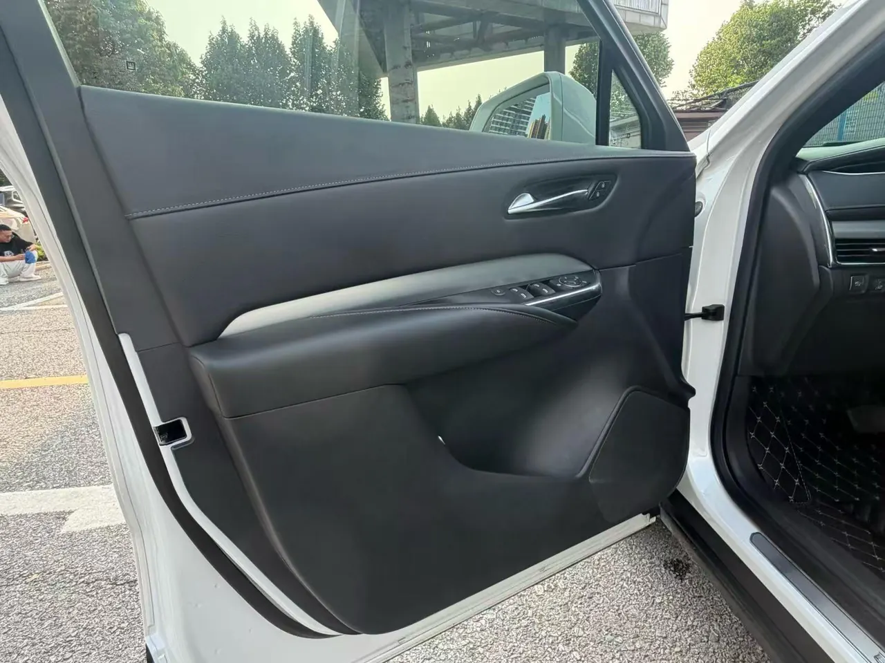 Cadillac 2020 XT4 2.0T 28T Two-Drive Leading Automatic Gear 15