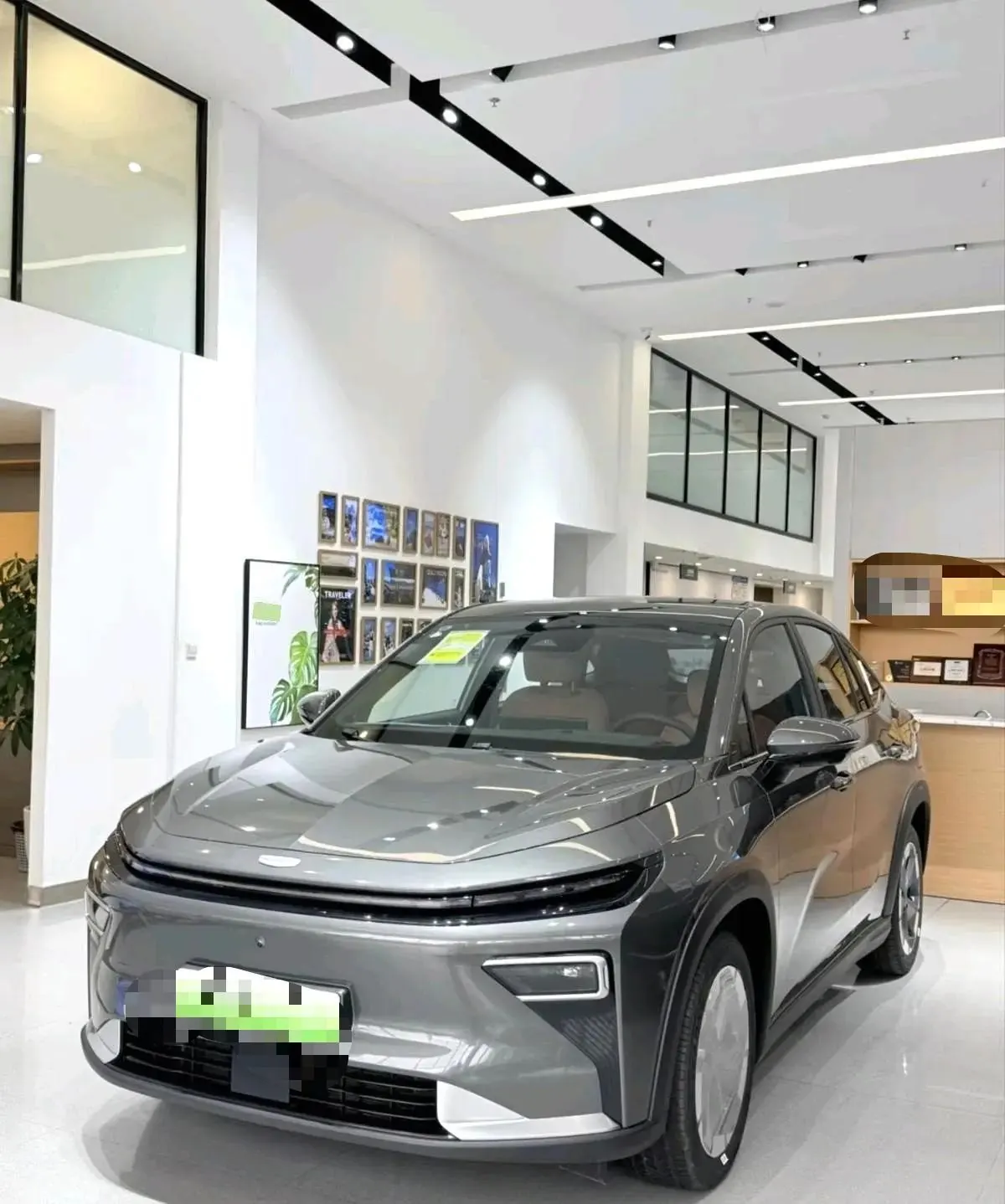 Geely 2026 Boyue REV 375km Long Endurance Platinum Extended Range Zhizun Edition Automatic Gear - View 1
