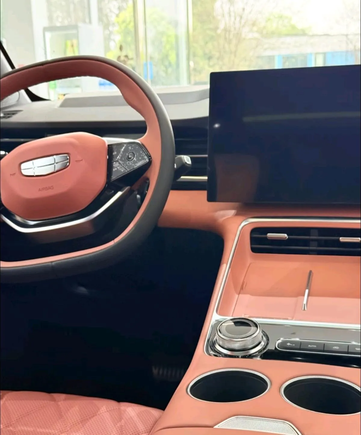 Geely 2026 Boyue REV 375km Long Endurance Platinum Extended Range Zhizun Edition Automatic Gear 4