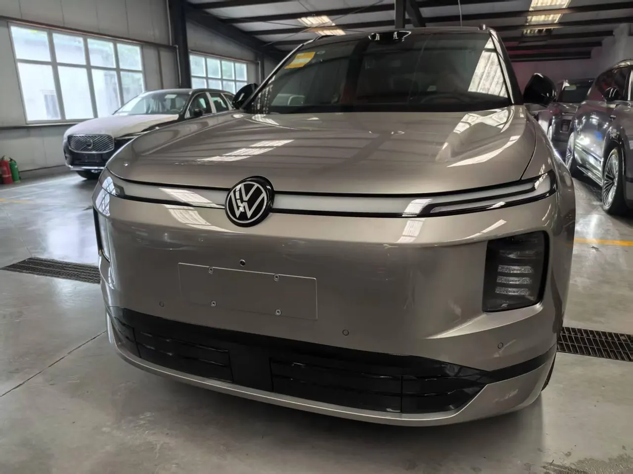 Volkswagen 2026 ID.ERA 9X Ultra 4-wheel drive automatic gear 3