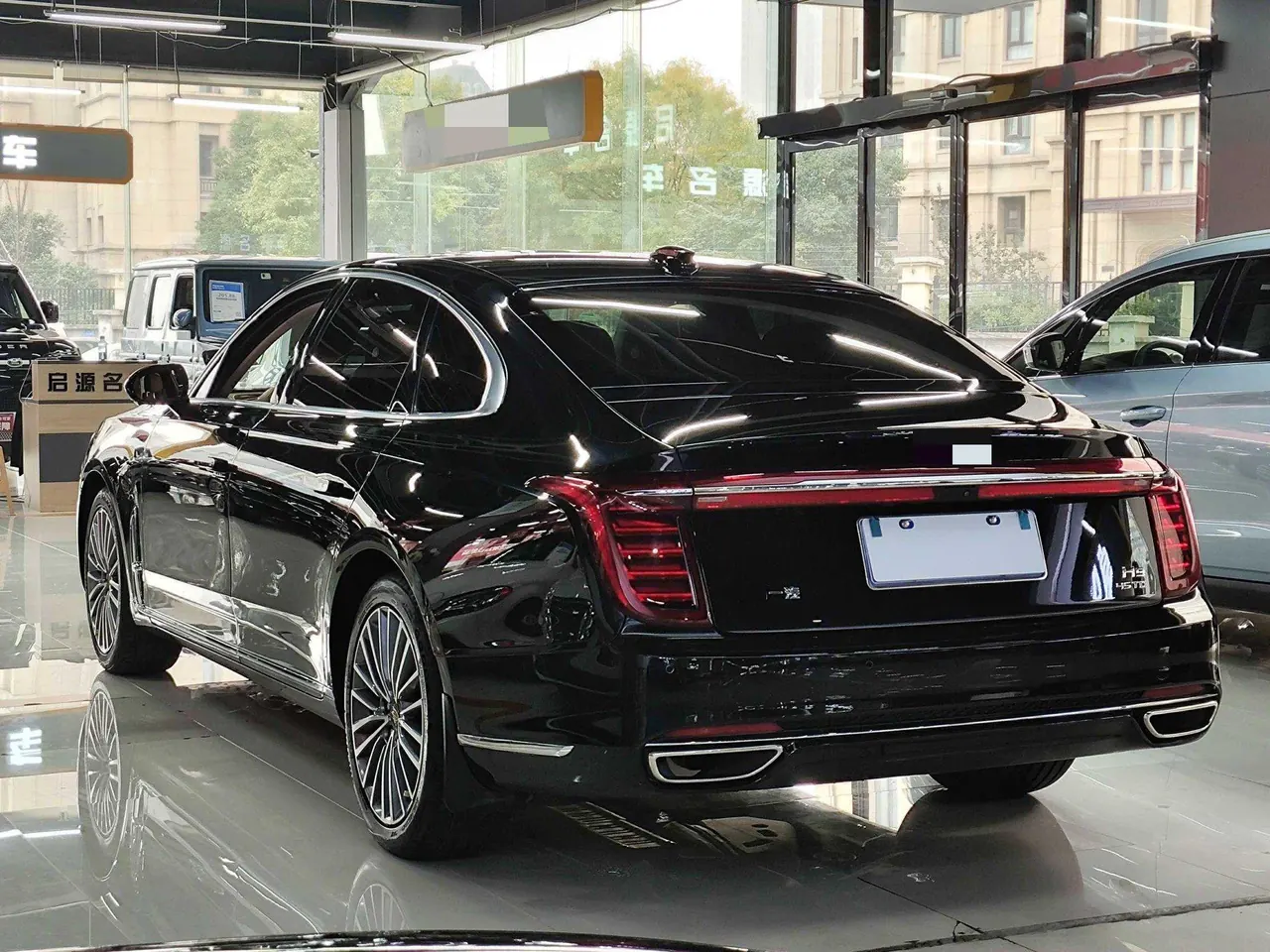 HongQi 2020 H9 48V 2.0T Zhilian Flag Edition Automatic Gear 5