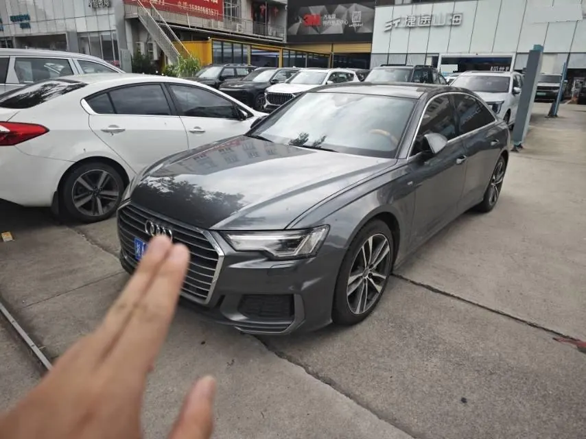 Audi 2020 A6L 2.0TFSI 40TFSI Deluxe Elegant Automatic - View 1