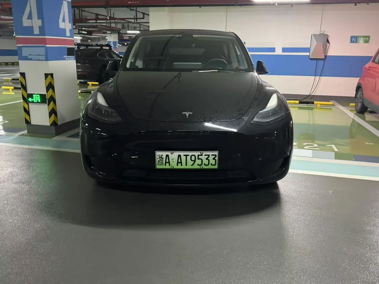 Tesla 2022 Model Y rear-wheel drive version (facelift) automatic gear 2