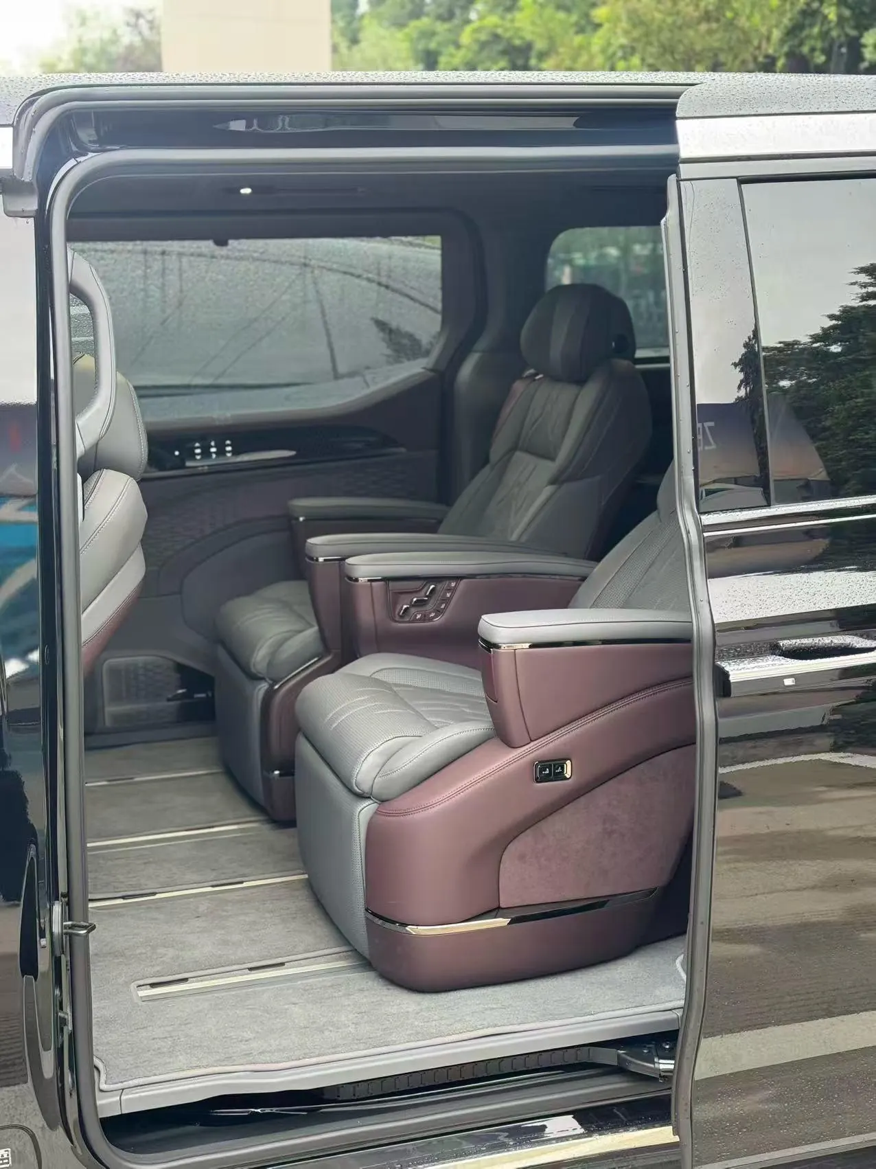 Zeekr 2024 Zeekr 009 7-seat aisle version 108kWh automatic gear 5