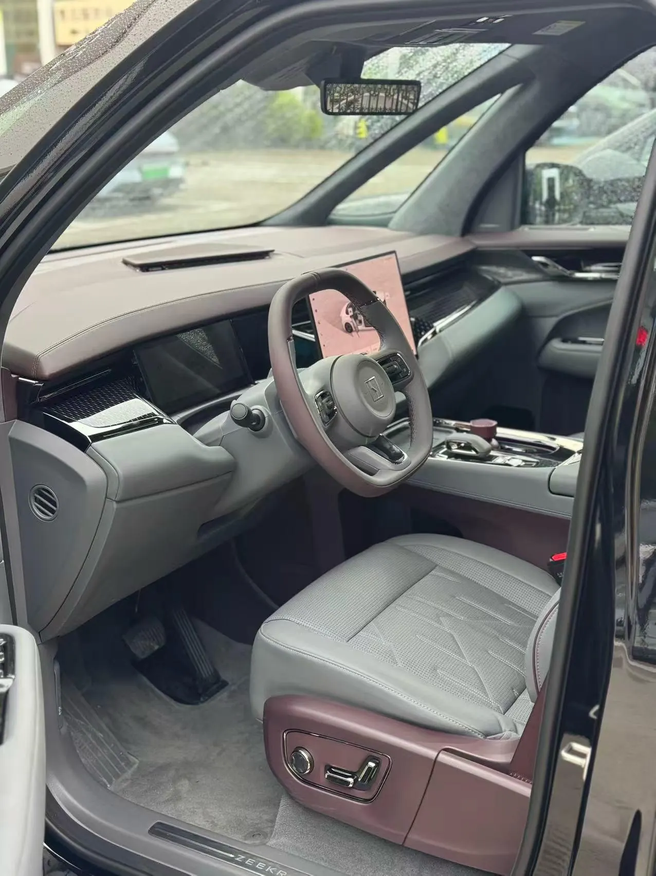 Zeekr 2024 Zeekr 009 7-seat aisle version 108kWh automatic gear 6