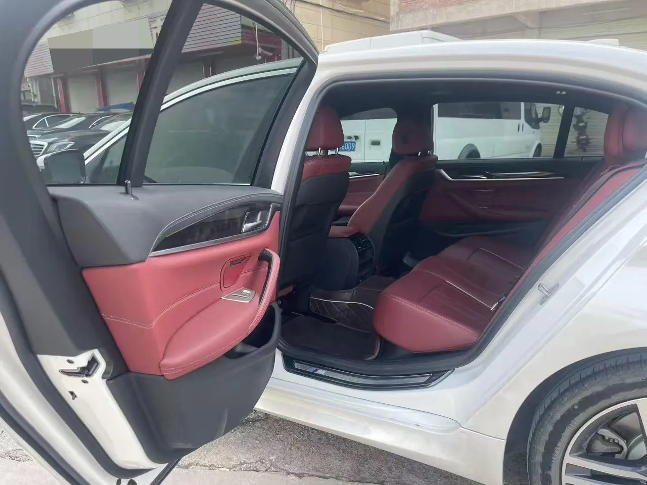 BMW 5 series new energy 2022 535Le 2.0T M sports suit (change 2) automatic gear 4