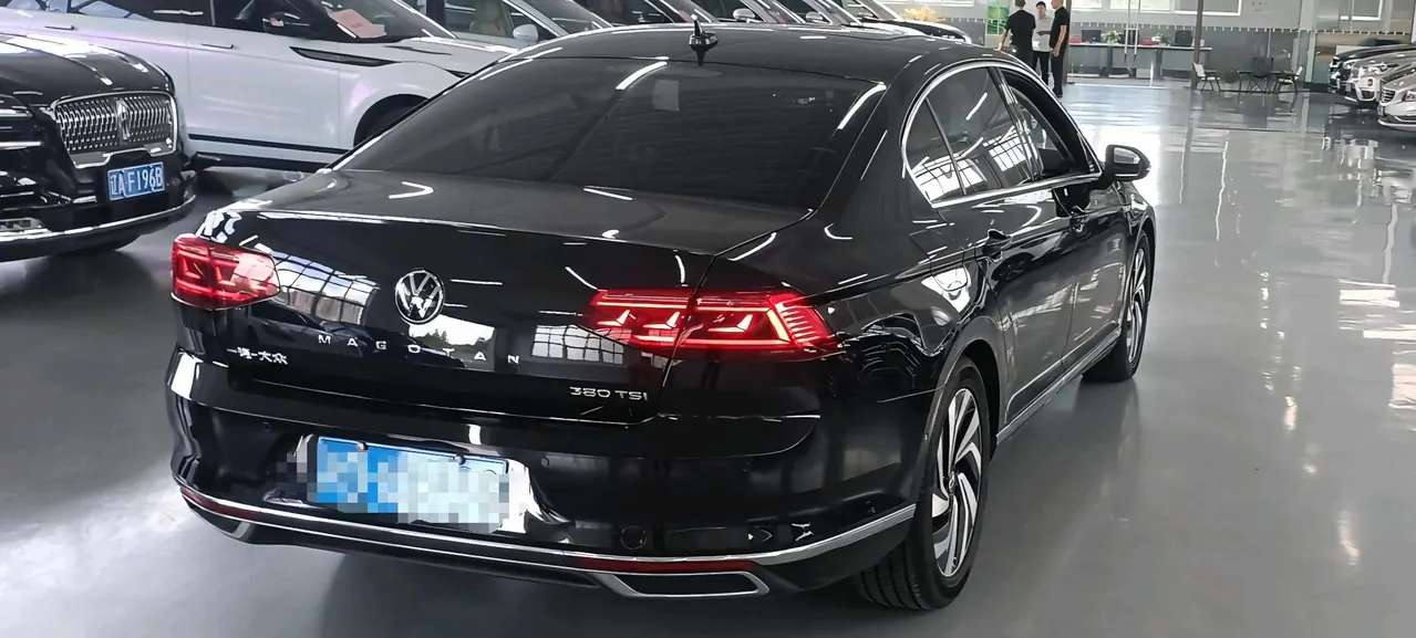 Volkswagen 2020 Magotan 2.0TSI 380TSI Luxury Automatic 2