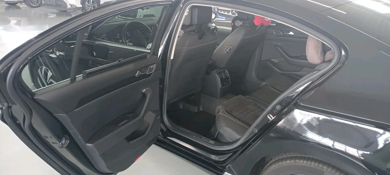 Volkswagen 2020 Magotan 2.0TSI 380TSI Luxury Automatic 5