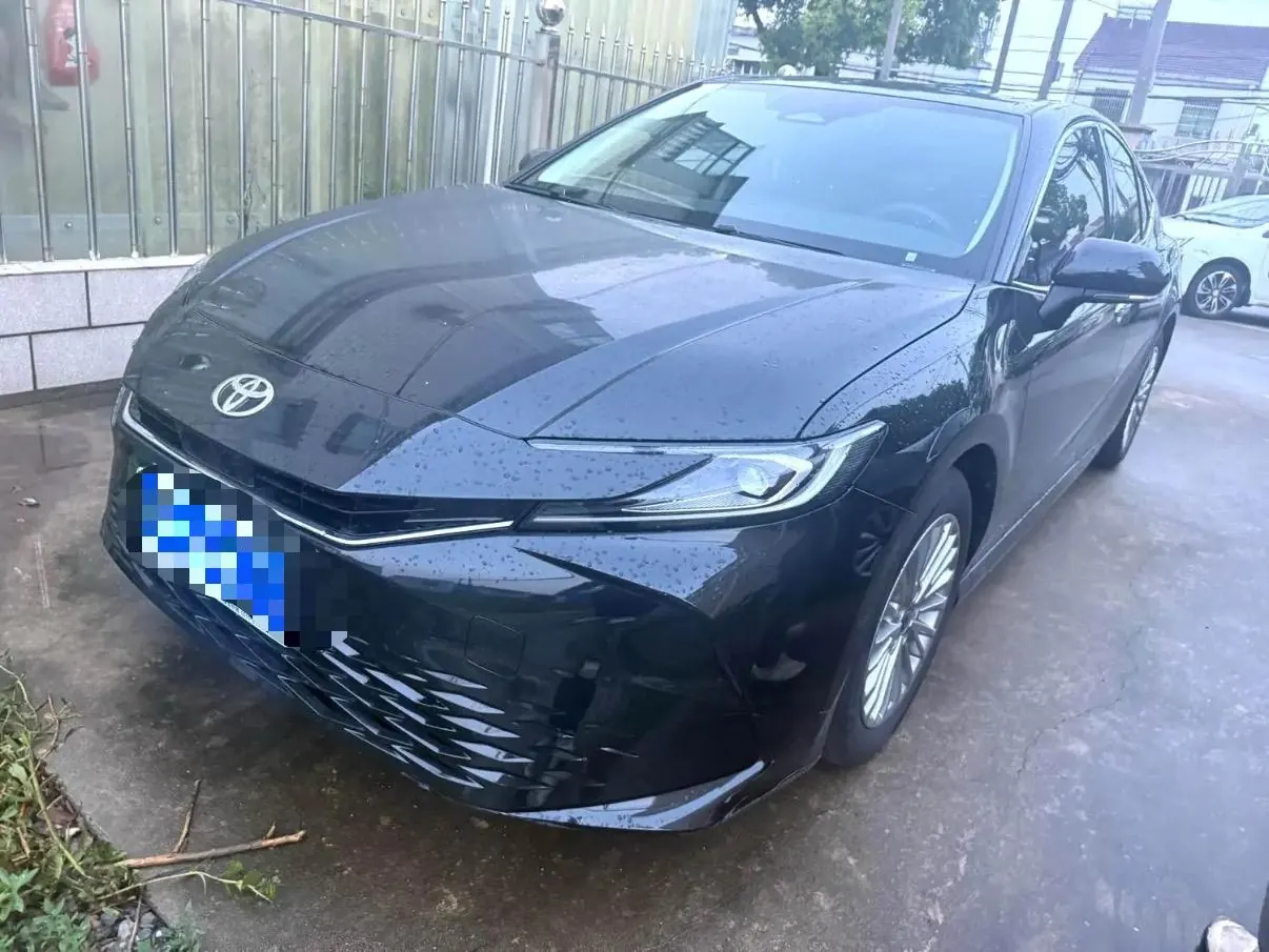 Toyota 2026 Camry Dual Engine 2.0HGVP Stepless Deluxe Automatic Gear - View 1