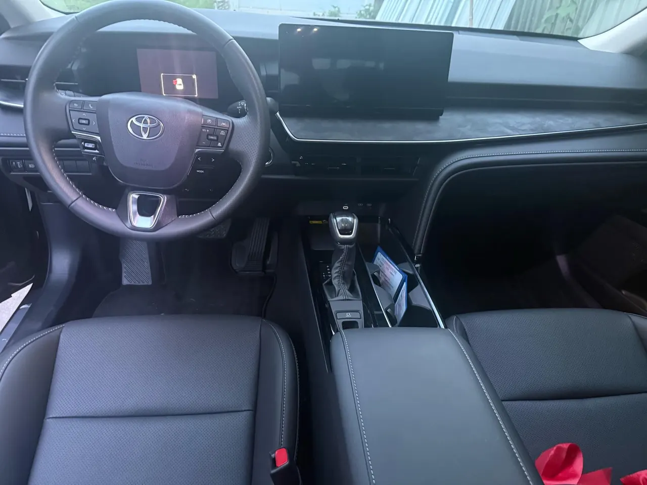 Toyota 2026 Camry Dual Engine 2.0HGVP Stepless Deluxe Automatic Gear 4
