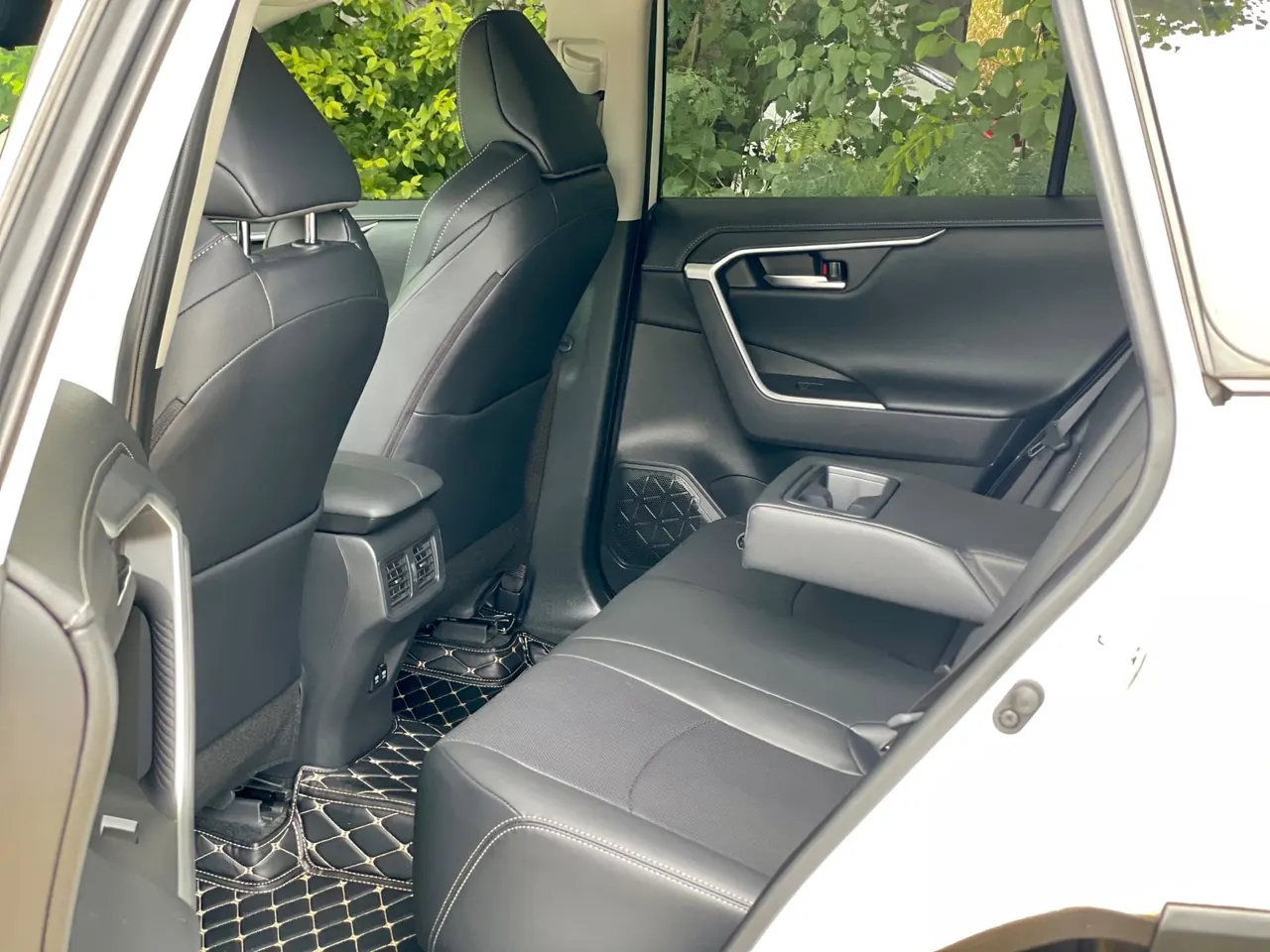 Toyota 2020 Wilanda 2.0 Stepless Four-wheel Drive Premium Edition Automatic Gear 8