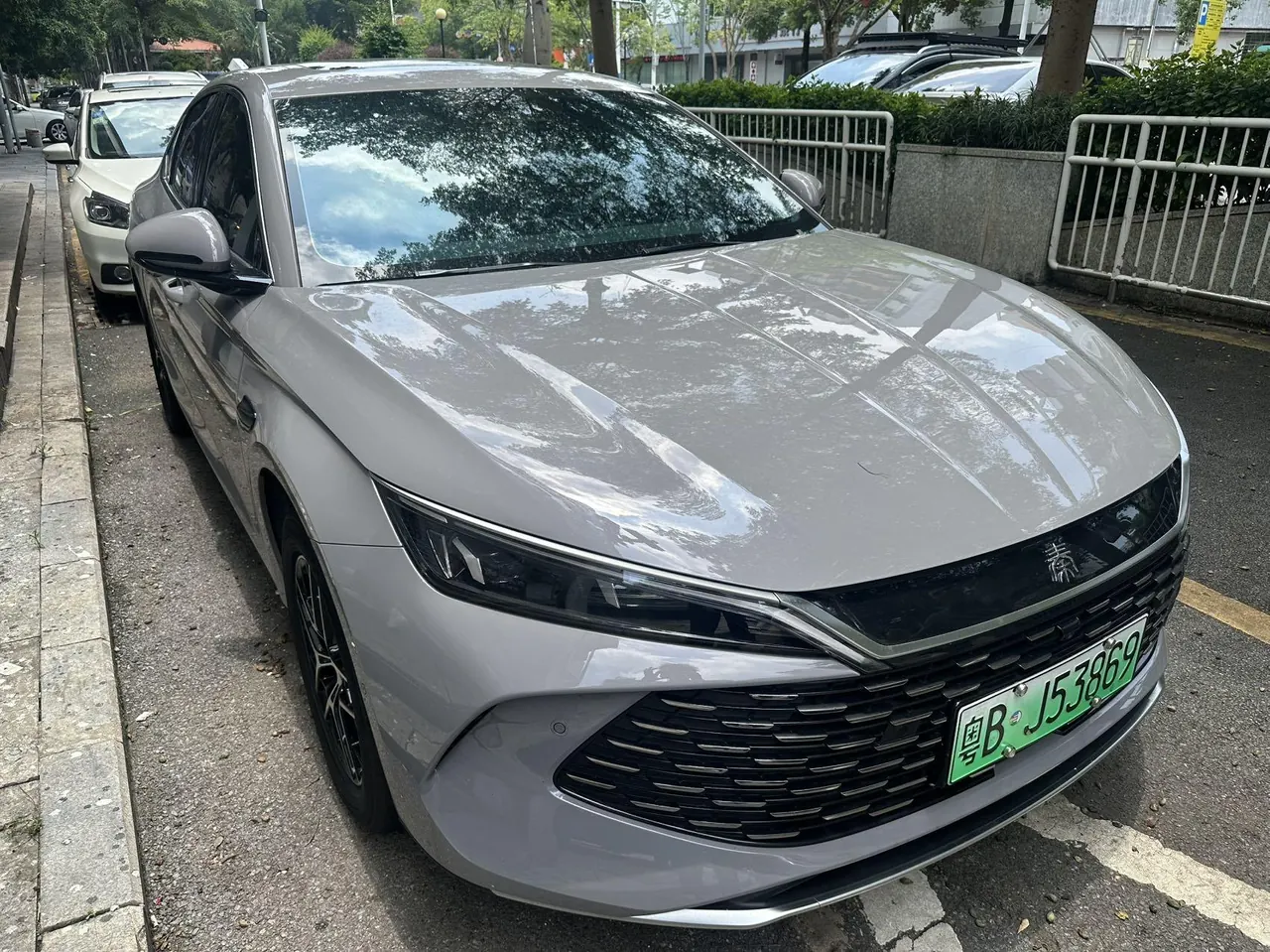 BYD 2026 Qin L DM-i 1.5 stepless 210KM Exceed automatic gear 2