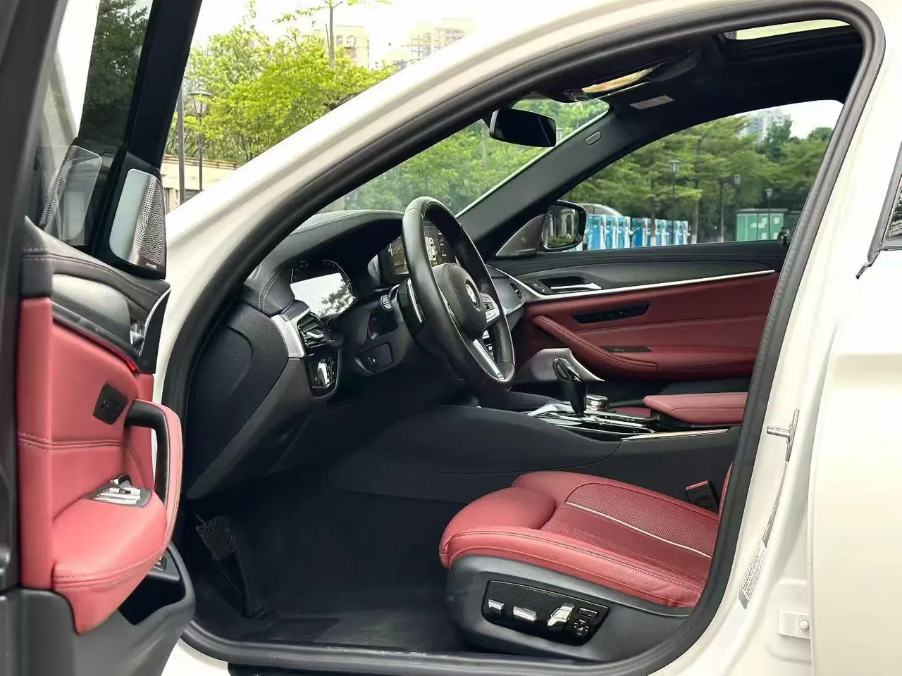 BMW 5 Series 2023 530Li 2.0T Exclusive M Sports Suit Automatic Gear 4