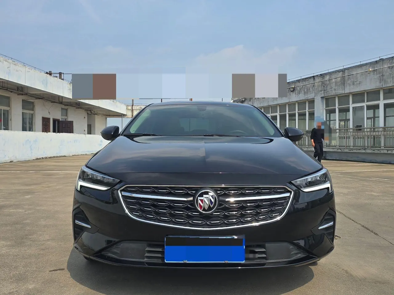 Buick 2020 Regal 1.5T 552T Luxury Automatic Gear 2