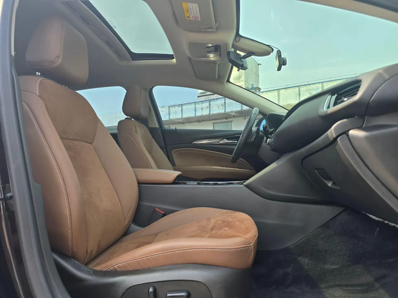 Buick 2020 Regal 1.5T 552T Luxury Automatic Gear 7
