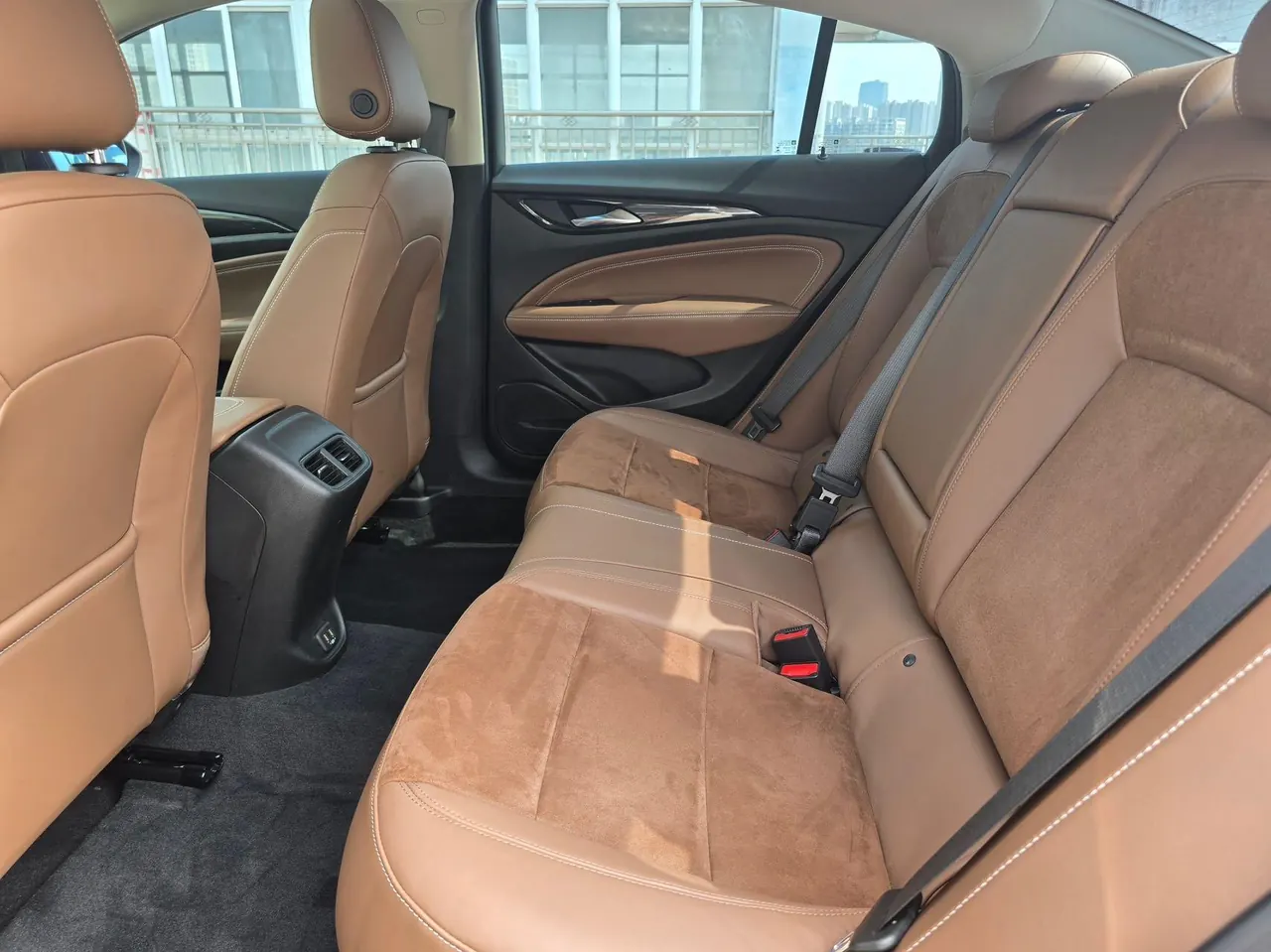 Buick 2020 Regal 1.5T 552T Luxury Automatic Gear 8