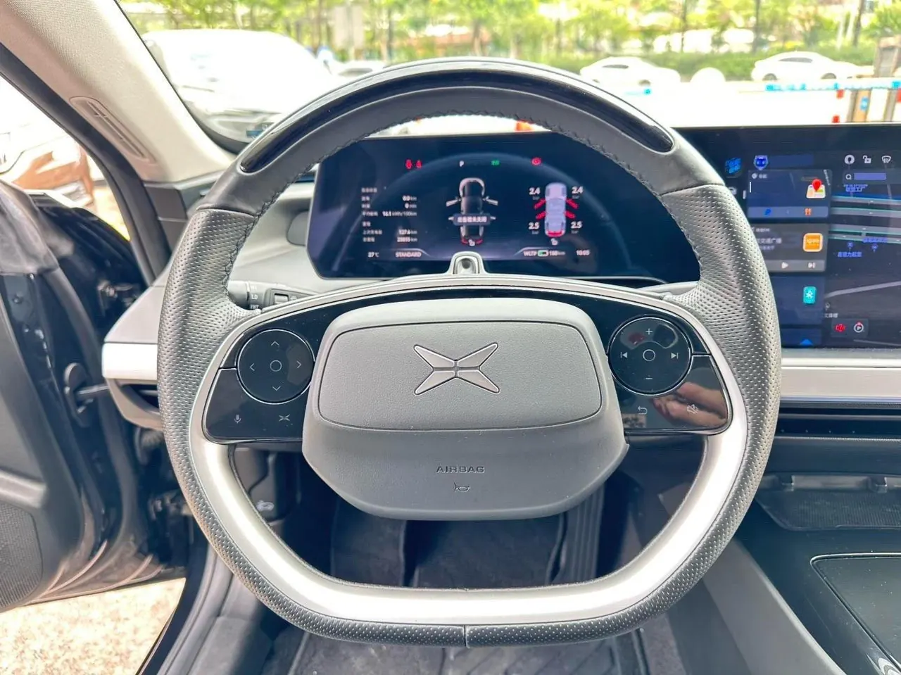 Xpeng 2020 P 7 562N 4-wheel drive high performance smart version automatic gear 13