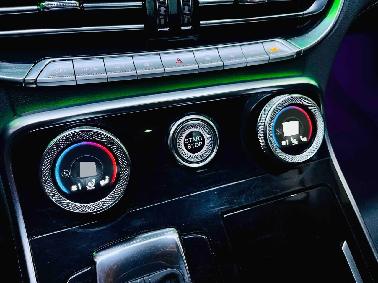HongQi 2020 H9 48V 2.0T Zhilian Flag Edition Automatic Gear 16