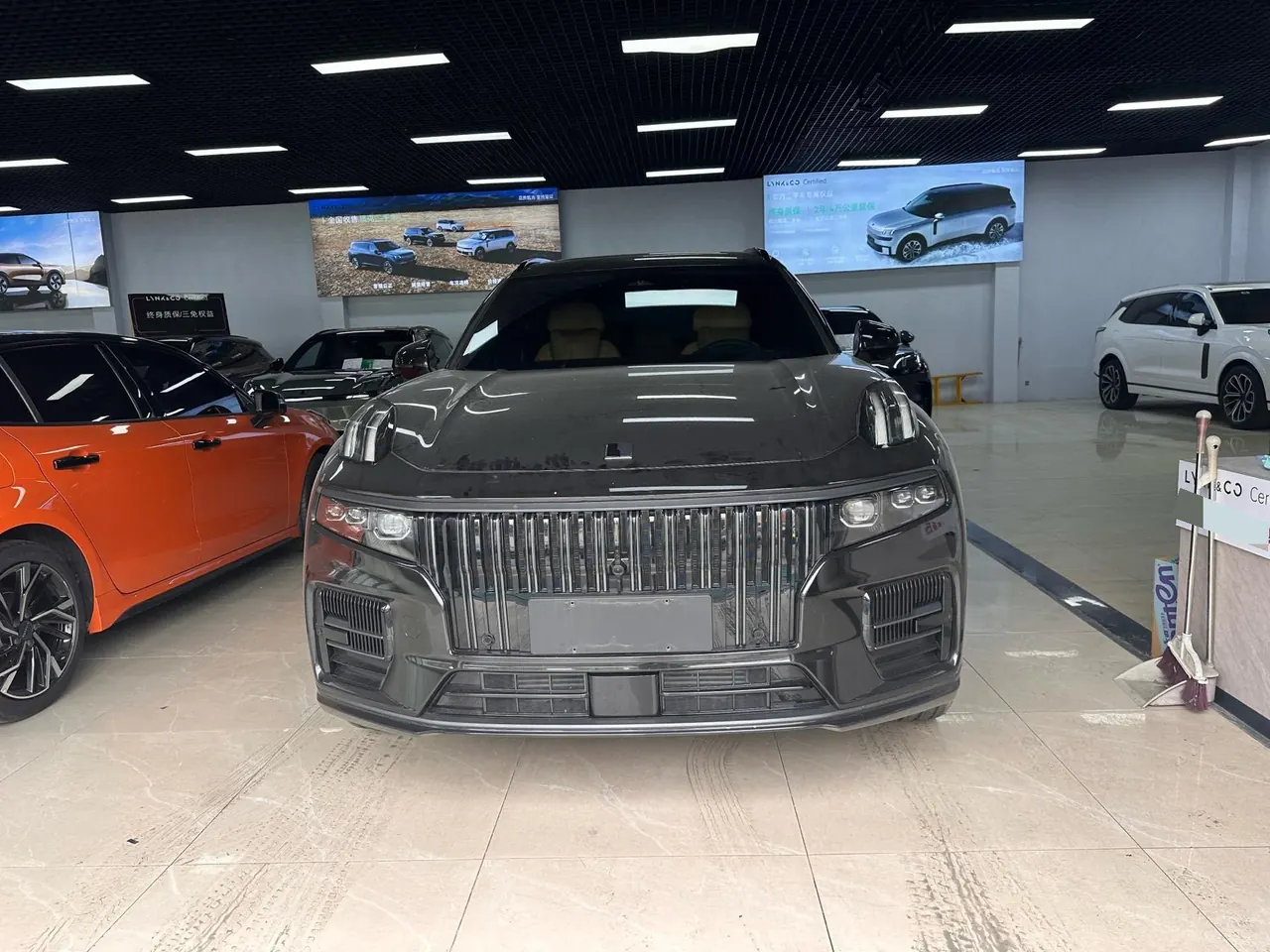 LYNK&amp;CO 2026 LYNK&amp;CO 09 MHEV 2.0T four-wheel drive exploration version Ultra automatic gear 2