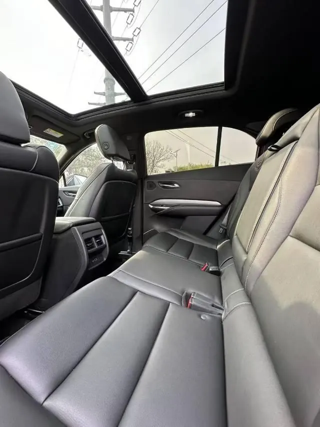 Cadillac 2020 XT4 2.0T 28T Two-Drive Leading Automatic Gear 6