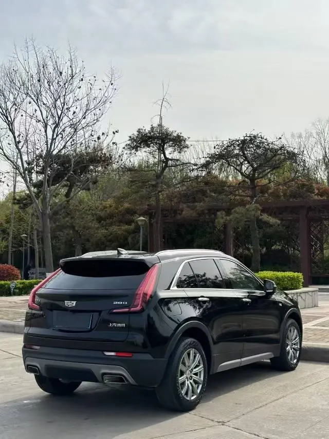 Cadillac 2020 XT4 2.0T 28T Two-Drive Leading Automatic Gear 7