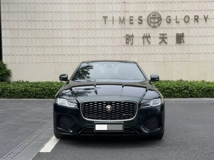 Jaguar 2023 XFL 2.0T P 12500.00g Drive Elite Sports Edition Automatic Gear 2