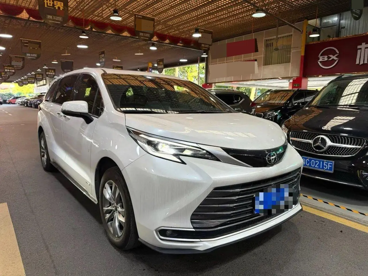 Toyota 2024 Sana 2.5 Stepless Four-wheel Drive Premium Edition Automatic Transmission 2