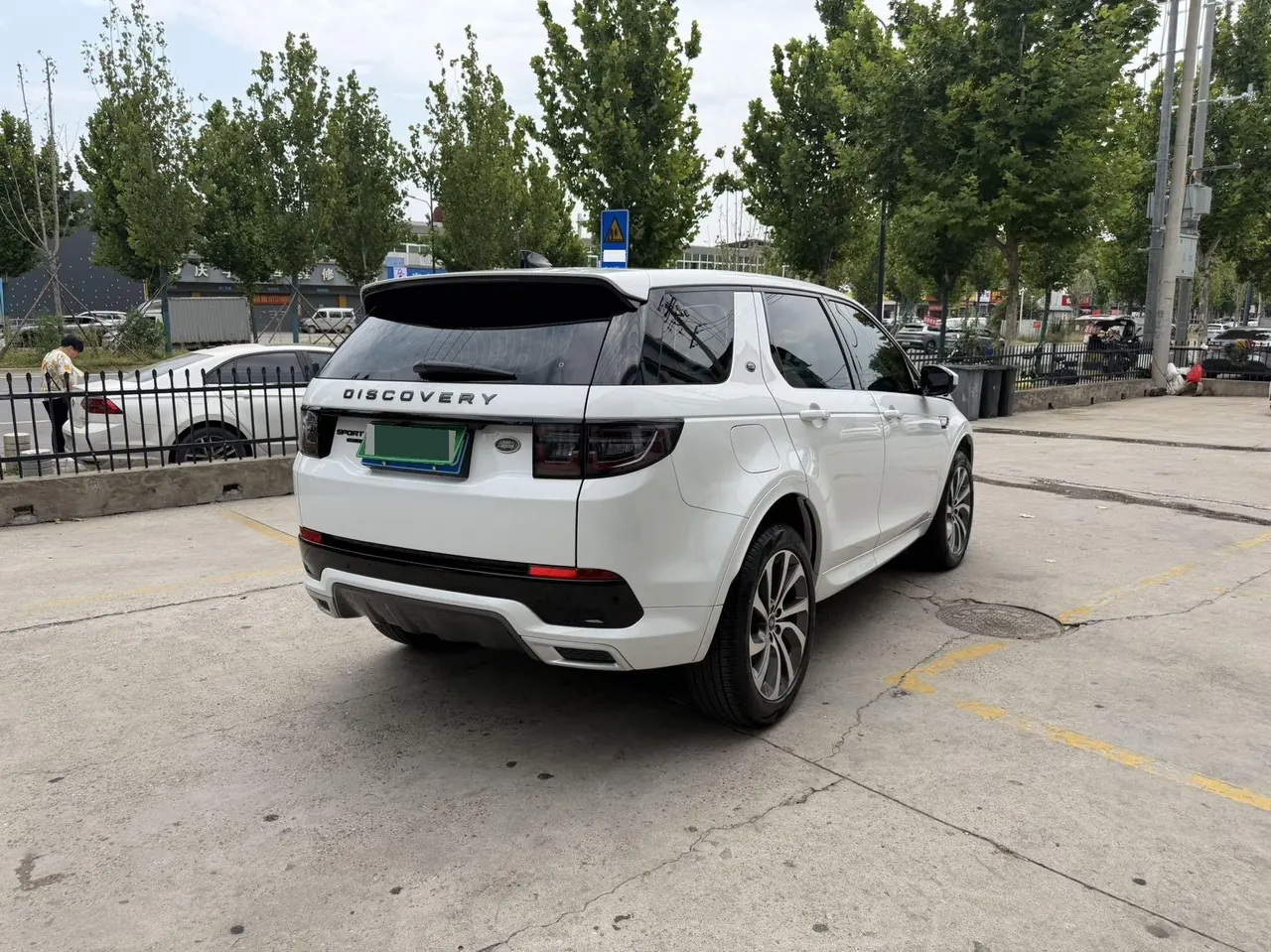 Land Rover 2020 Discovery Sports Edition 48V 2.0T 249PS R-Dynamic S Performance Edition Automatic Gear 9
