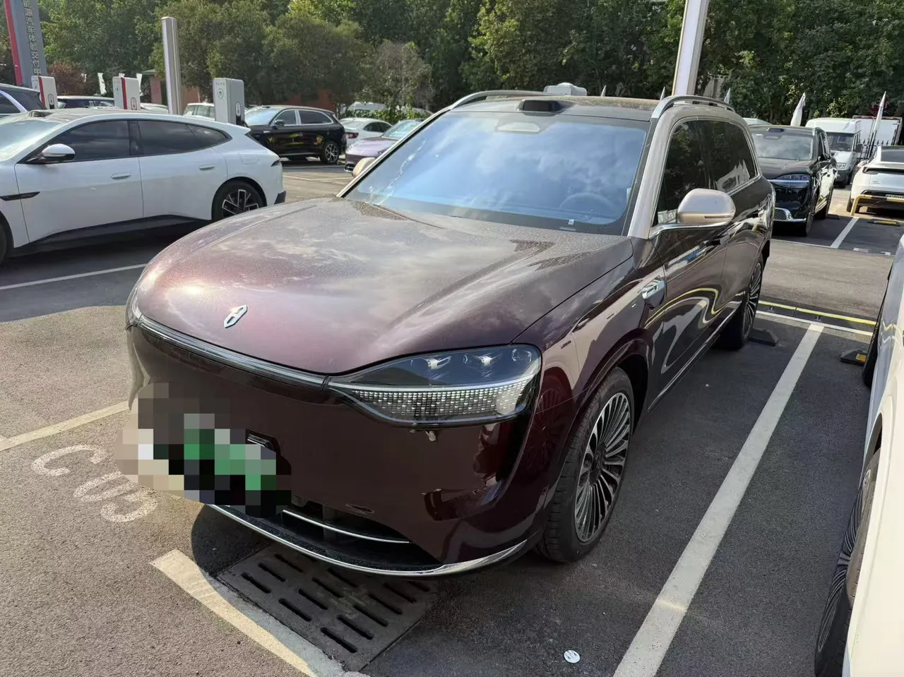 Открыть галерею: AITO 2025 AITO M9 extended range Ultra version 52kWh5 seat version automatic gear
