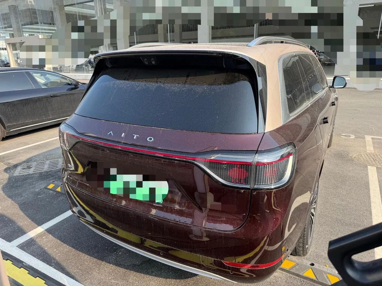 AITO 2025 AITO M9 extended range Ultra version 52kWh5 seat version automatic gear 4