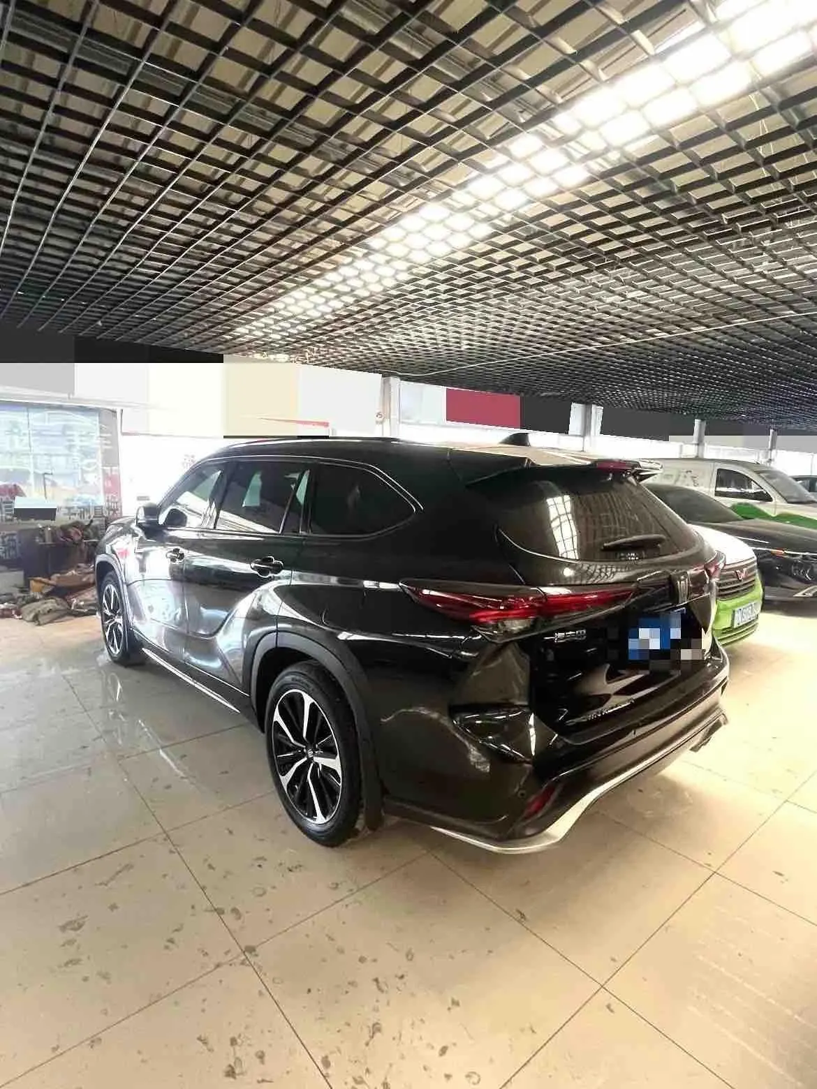 Toyota 2023 Crown Land Release 2.5 Stepless Four-wheel Drive Premium Edition Automatic Gear 2