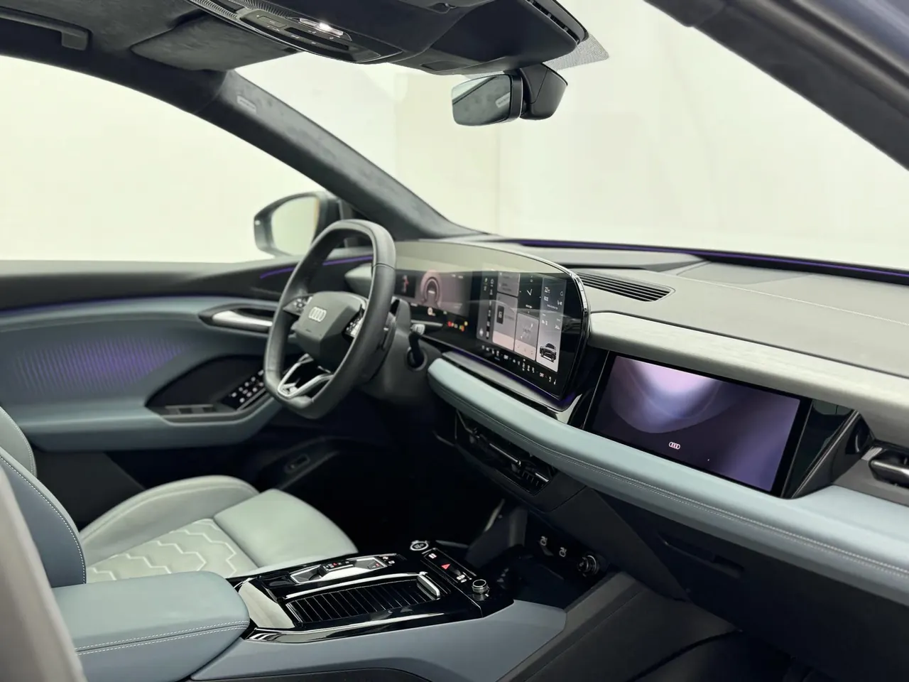 Audi 2025 Q6L e-tron Long Endurance Edition Automatic Gear 17