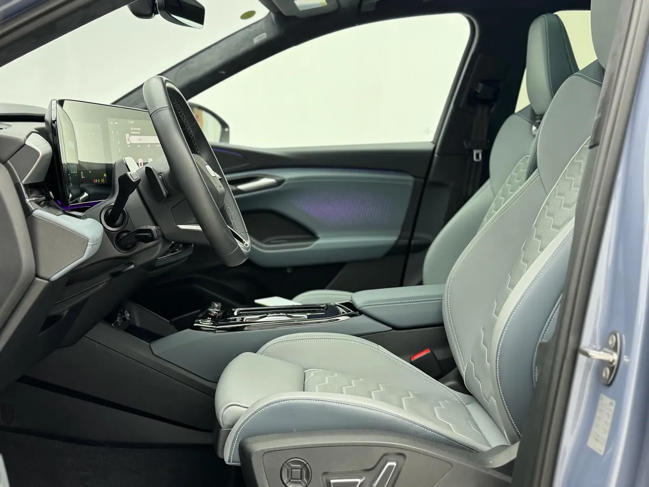 Audi 2025 Q6L e-tron Long Endurance Edition Automatic Gear 8