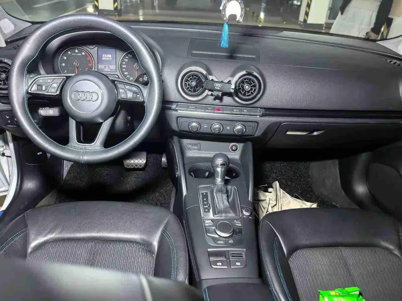 Audi 2020 A3 Sportback 1.4TFSI 35TFSI aggressive (modified) automatic gear 3