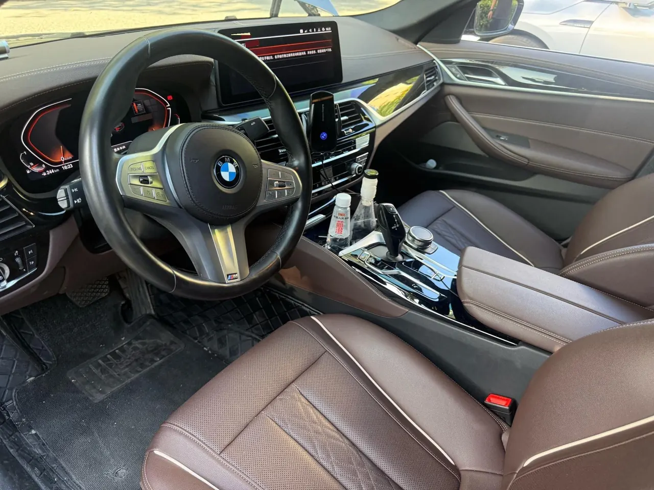 BMW 5 Series 2022 525Li 2.0T Luxury Suit (Change 2) Automatic Gear 2