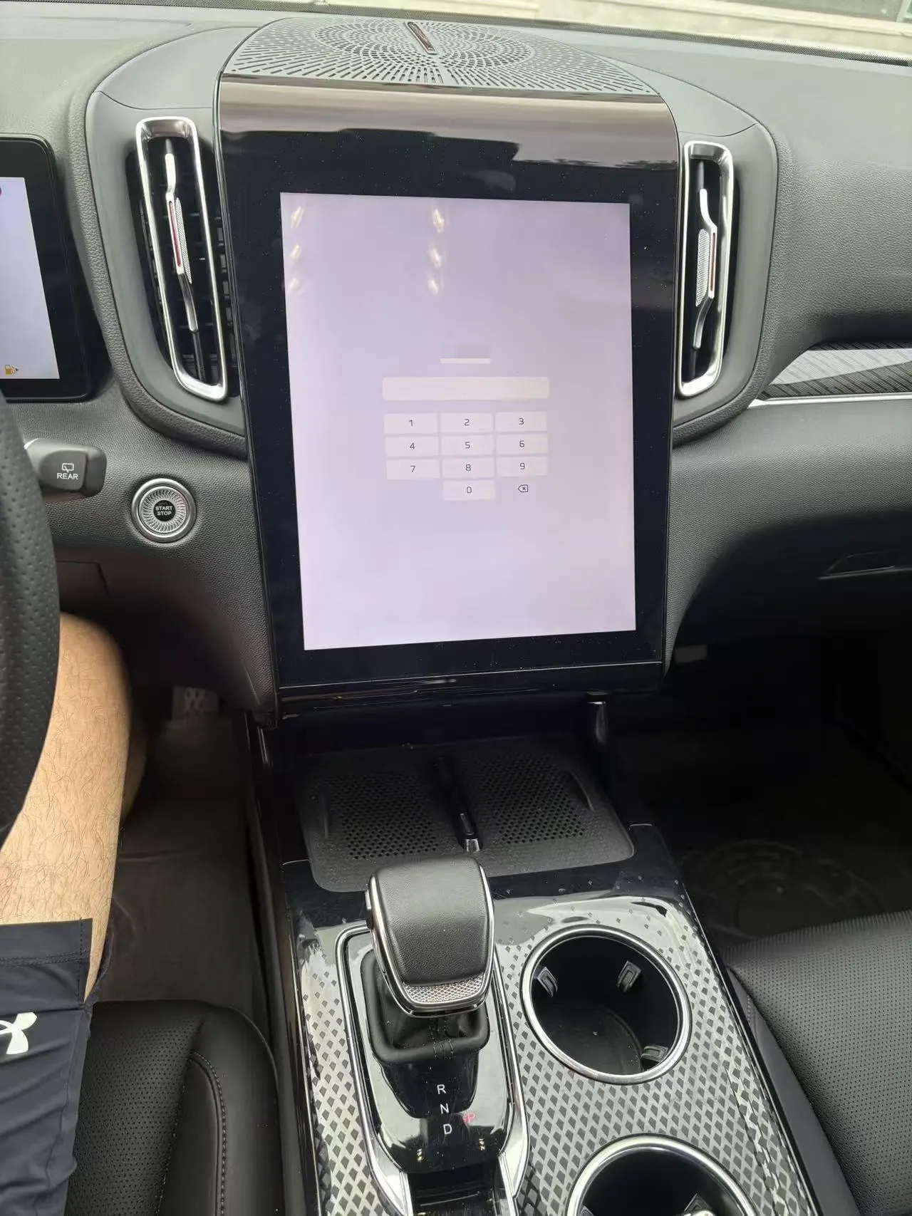 HongQi 2025 HS3 PHEV 1.5T 117km Strong for PLUS Edition Automatic Gear 6