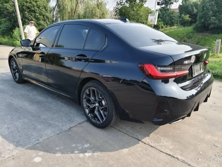 BMW 3 Series 2025 330Li 2.0T M Sports Obsidian Night Suit Automatic Gear 5