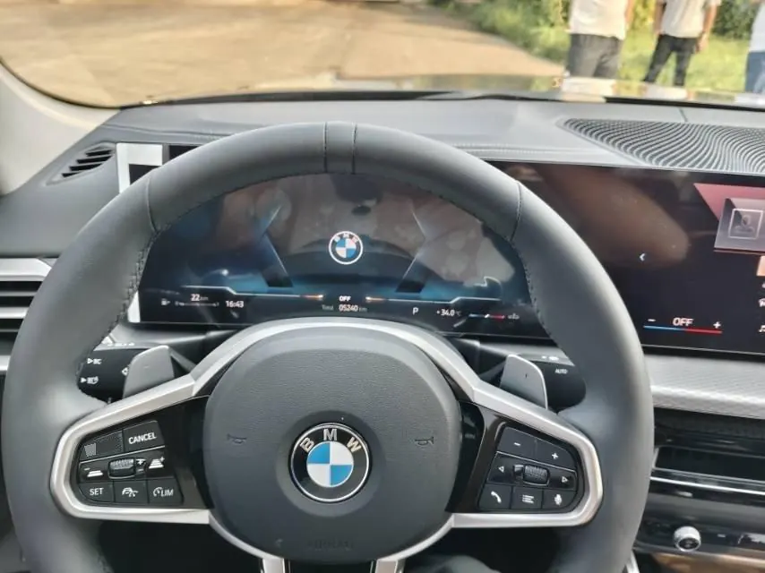 BMW 3 Series 2025 330Li 2.0T M Sports Obsidian Night Suit Automatic Gear 6
