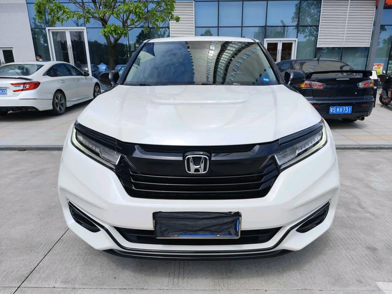 Honda 2020 Crown Road 2.0T 370TURBO Two-Drive Deluxe Automatic Gear 2