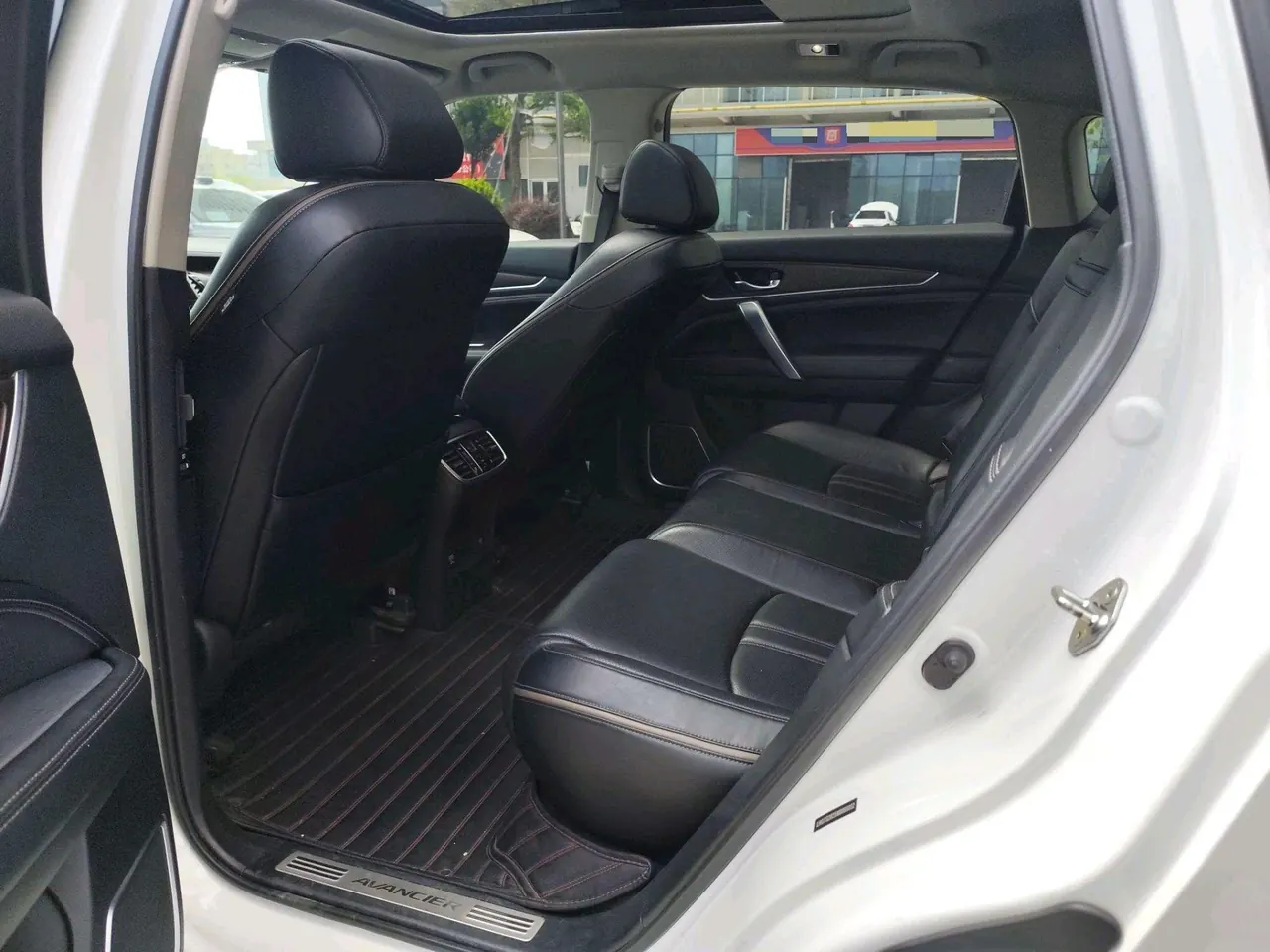 Honda 2020 Crown Road 2.0T 370TURBO Two-Drive Deluxe Automatic Gear 3