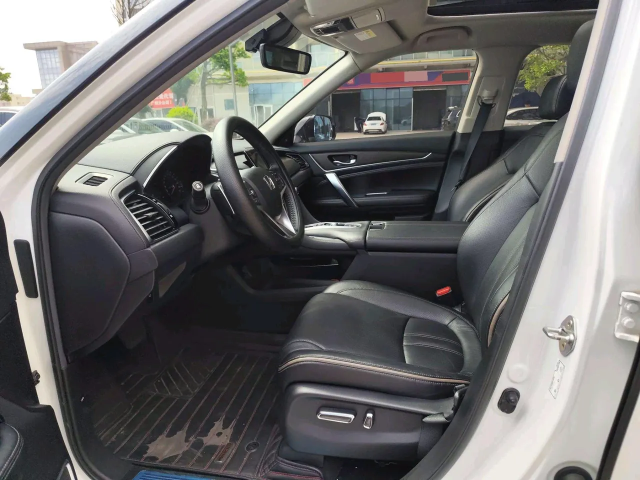 Honda 2020 Crown Road 2.0T 370TURBO Two-Drive Deluxe Automatic Gear 4