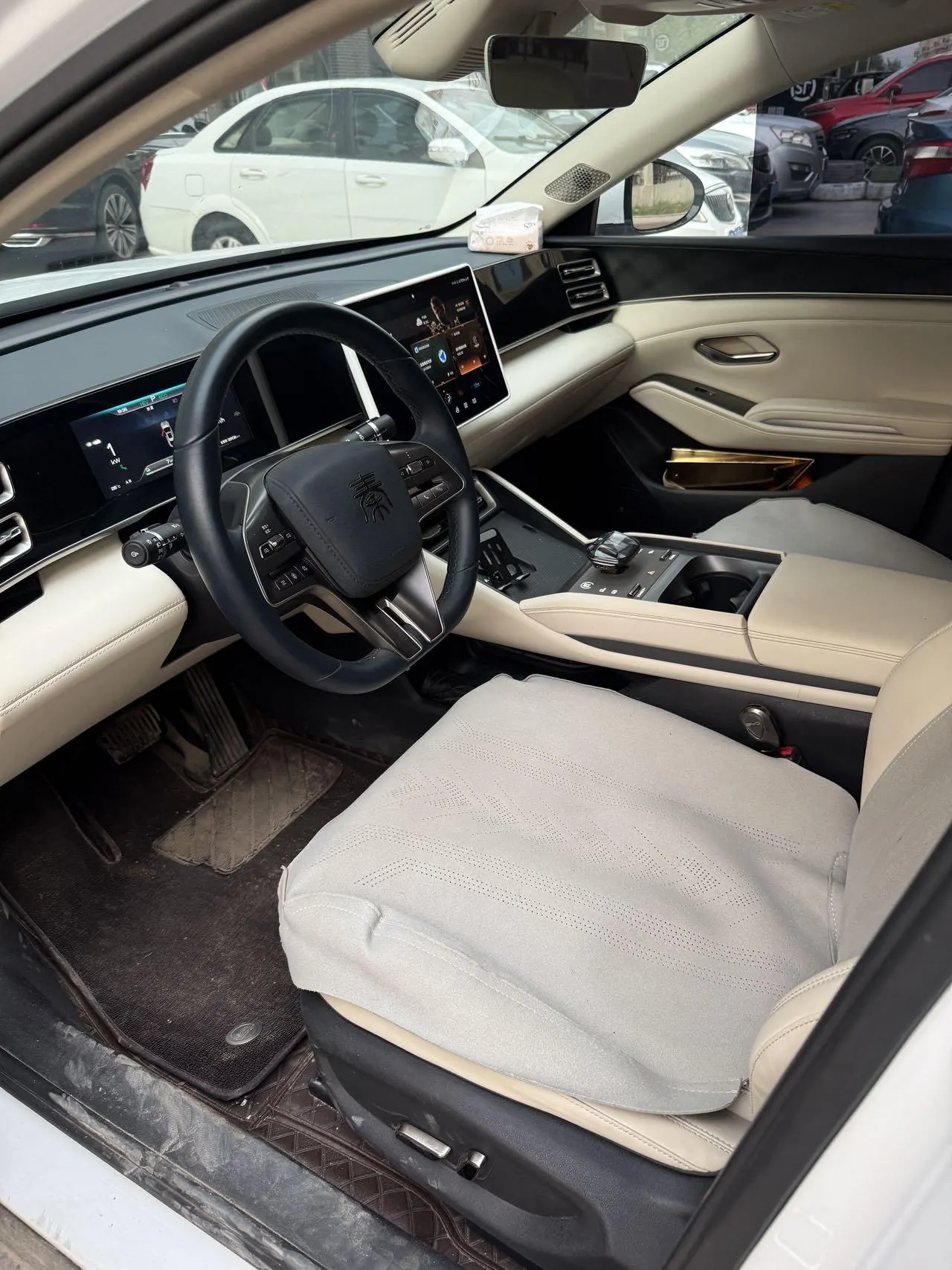 BYD 2023 Qin PLUS DM-i 1.5 stepless champion version excellent 120KM automatic gear 4