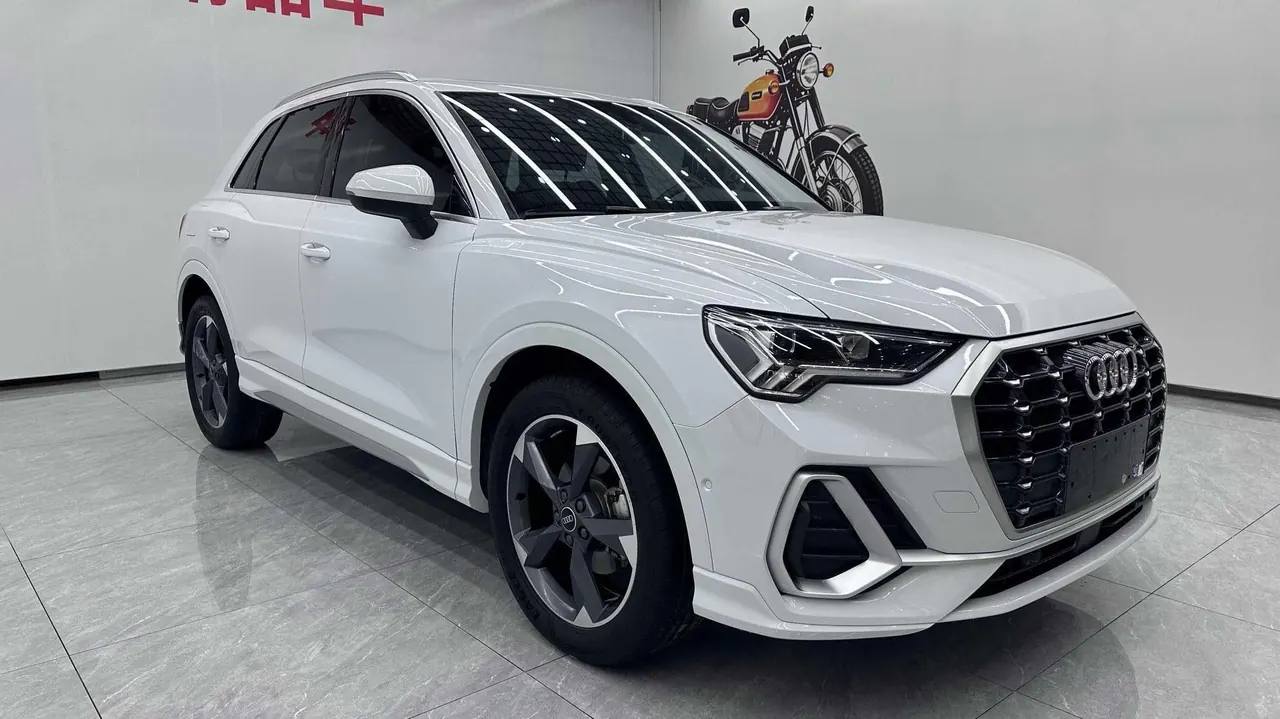Audi 2023 Q3 1.4TFSI 35TFSI Fashion Dynamic Automatic 3