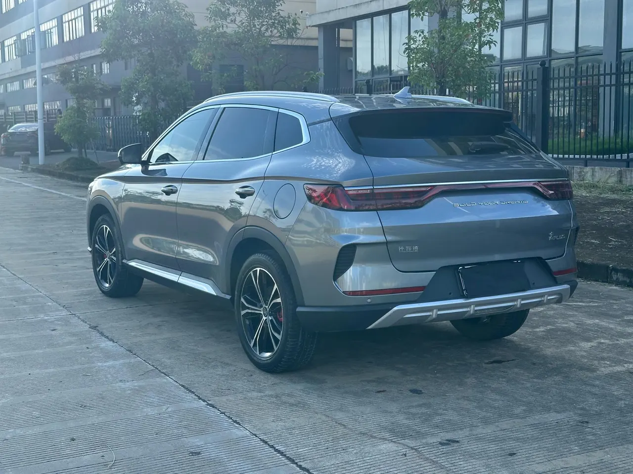 BYD 2020 Song PLUS 1.5T Luxury Automatic Gear 7