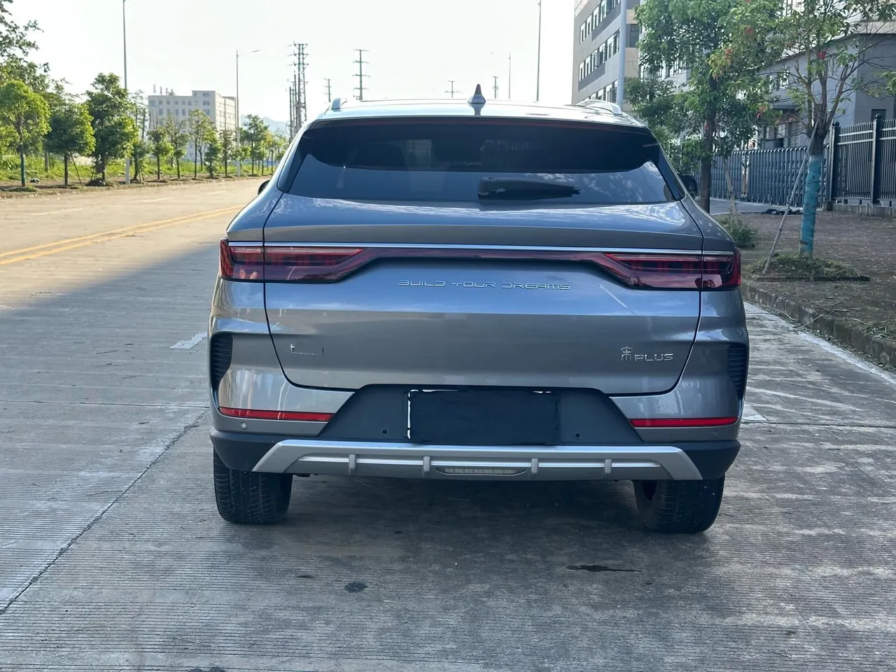 BYD 2020 Song PLUS 1.5T Luxury Automatic Gear 8