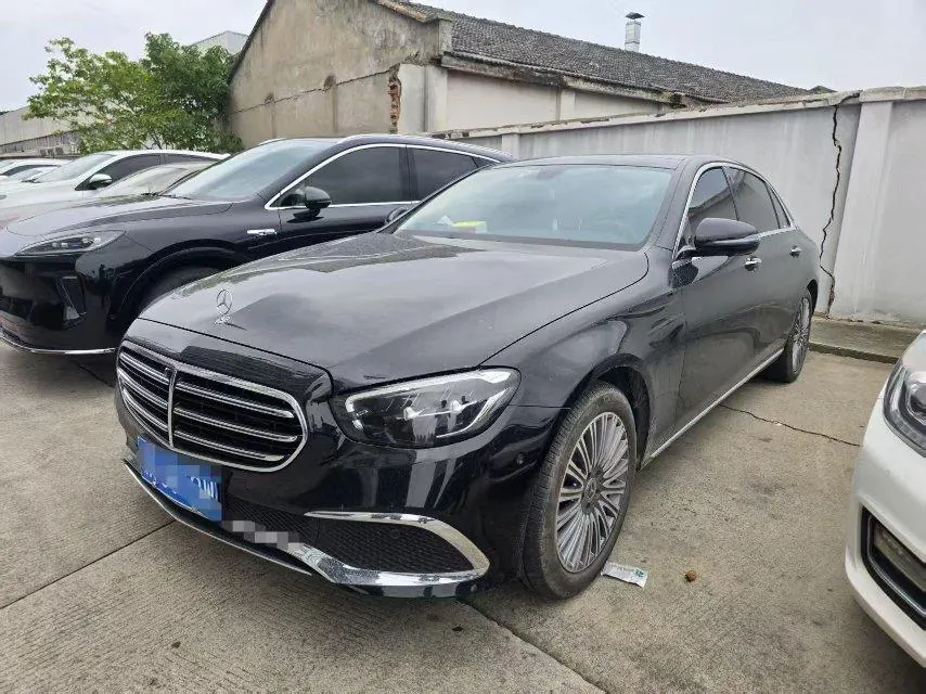 Mercedes Benz E-Class 2022 E 300 L 2.0T Sports Luxury (Change 2) Automatic Gear - View 1