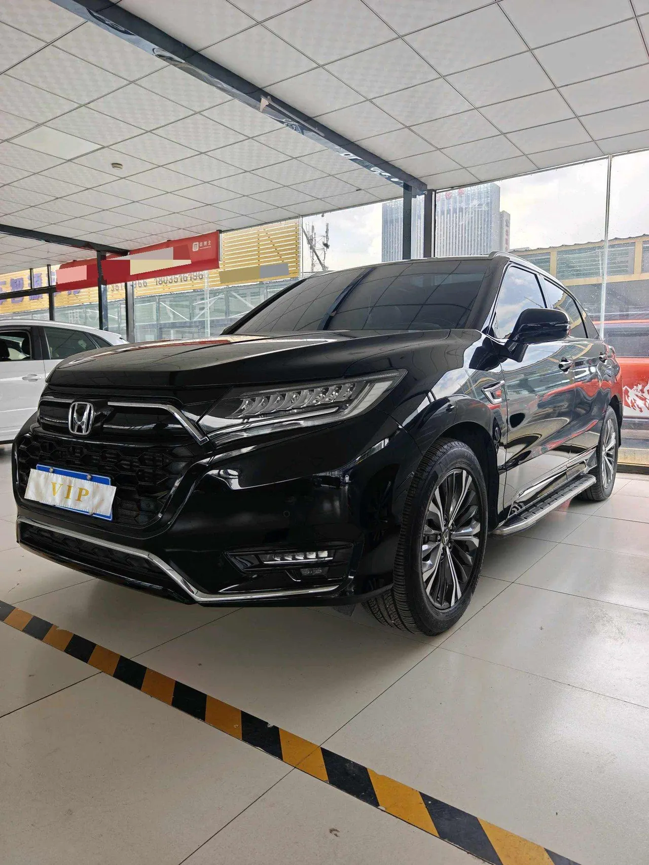 Open image lightbox: Honda 2020 UR-V 2.0T 370TURBO 4-wheel drive exclusive automatic gear