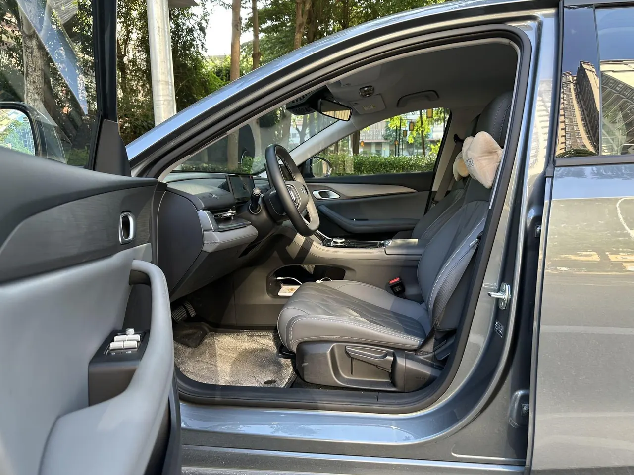 Geely Galaxy 2025 A7 EM-i 1.5 70km Premium Edition Automatic Gear 4