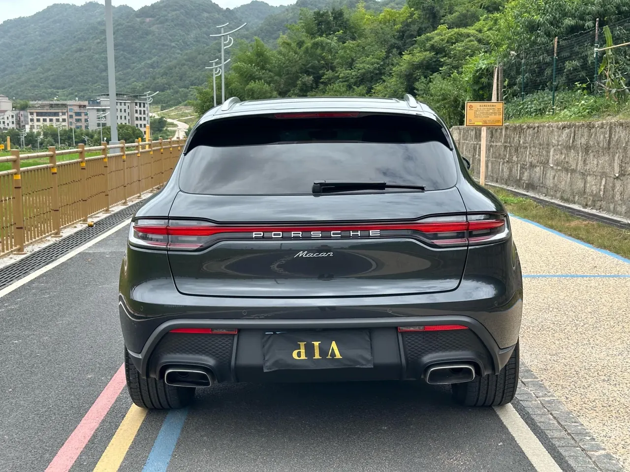 Porsche Macan (Imported) 2024 Macan 2.0T Automatic Gear 16